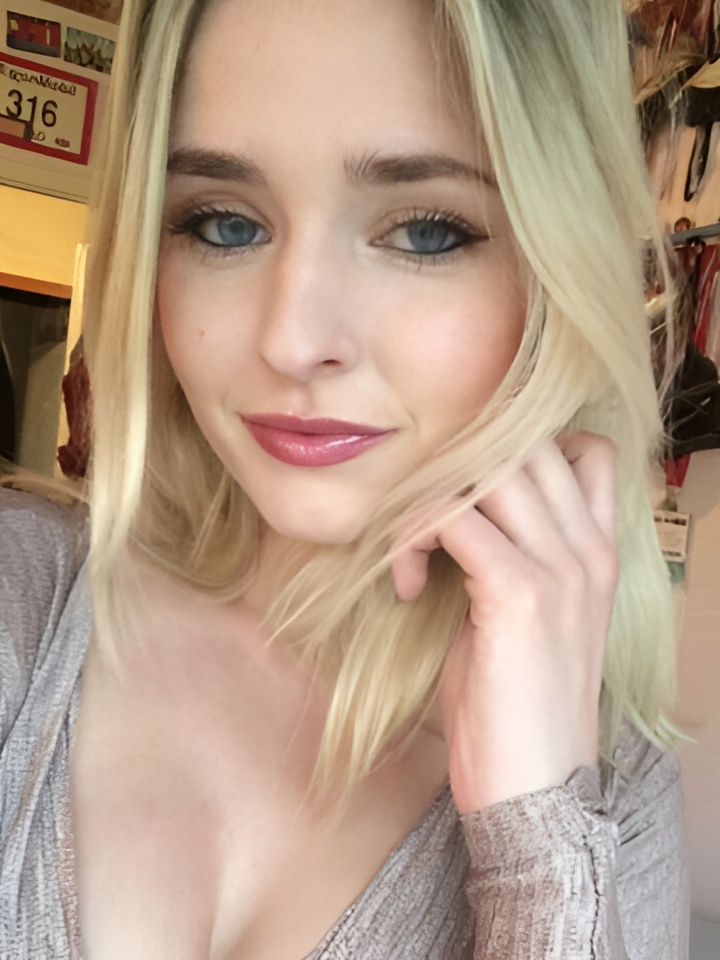 Маргарита привлекательная девушка из Райчихинск цена от 2500 руб