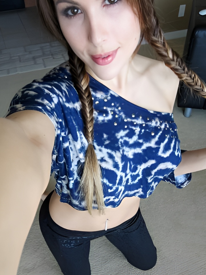 Индивидуалка Нила, доступна для личного знакомства от 2000 руб